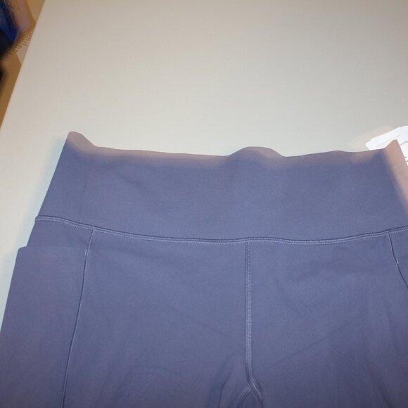 Plum Saluation Athleta  Stash Pocket Capris II Size XL New - Picture 2 of 7